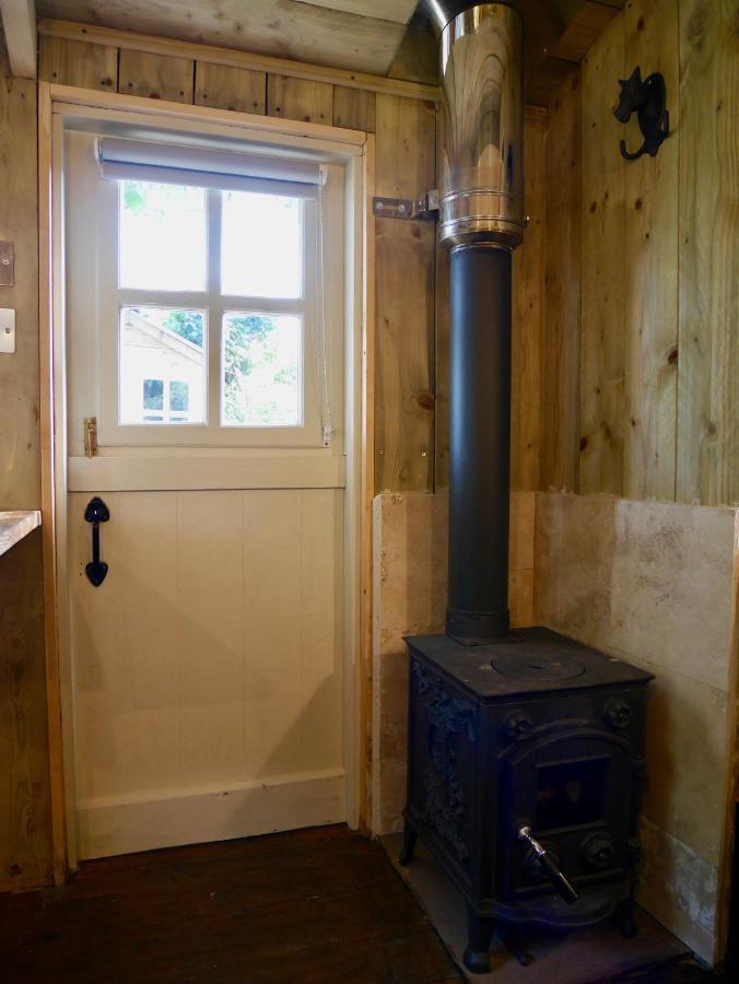 The Wayside Shepherd Hut Beaulieu Εξωτερικό φωτογραφία